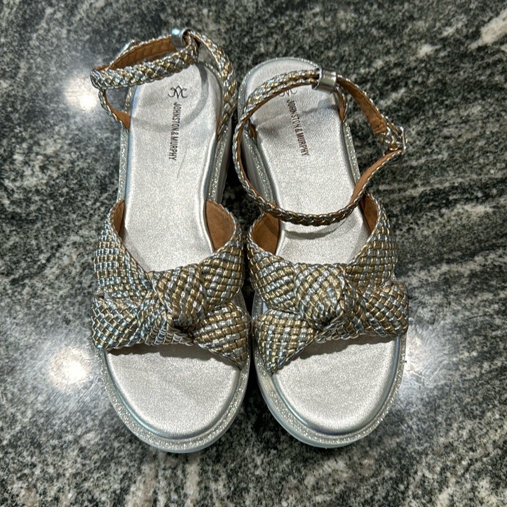 Johnson and Murphy platform leather sandal